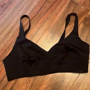 Lululemon bra 34C